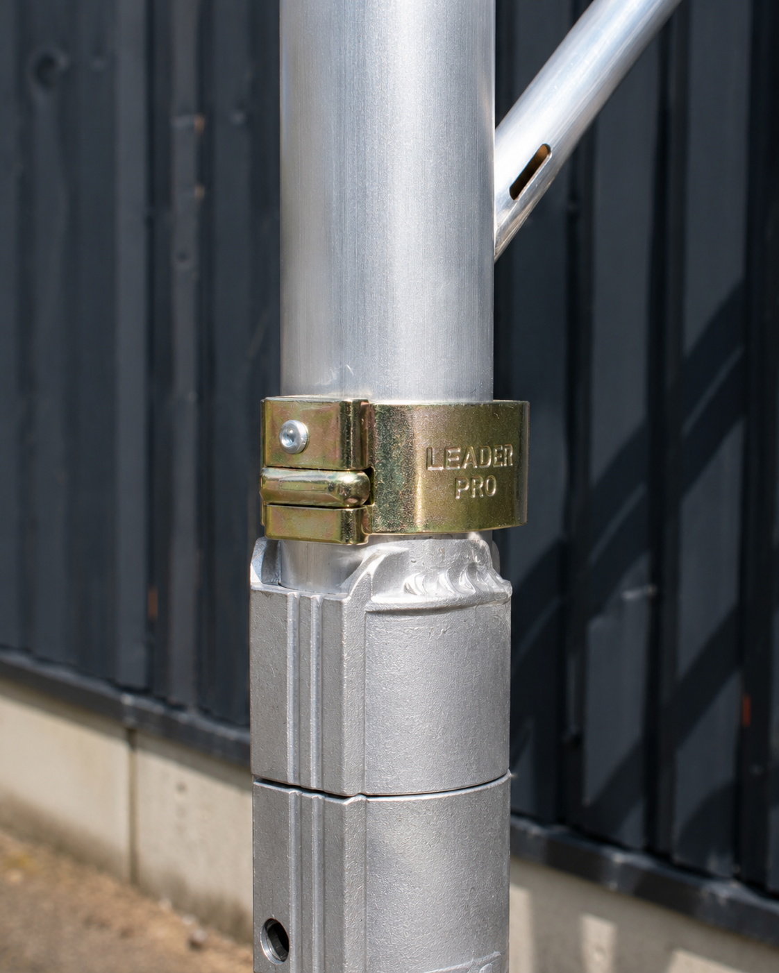 LEADER PRO 250 Industrial Scaffold Towers